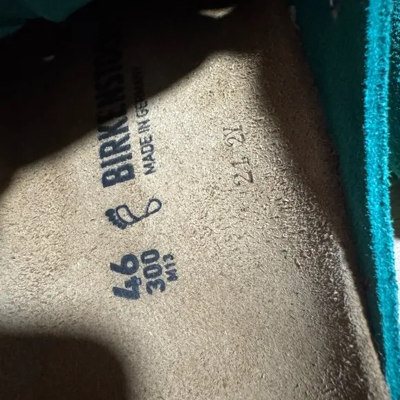 EUC Birkenstock Kelly green Sandals