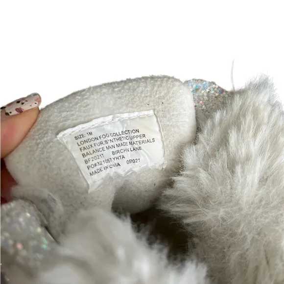 EUC Girls Size 1 London Fog White Glitter Duck Boot Winter Boots