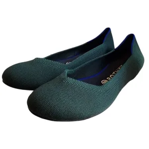EUC Retired Rothy's Emerald Green Almond Toe The Flat