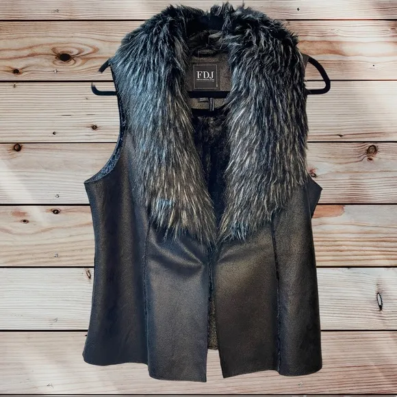 FDJ FAUX FUR COLLAR VEST