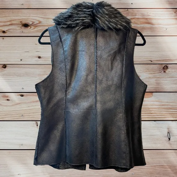 FDJ FAUX FUR COLLAR VEST