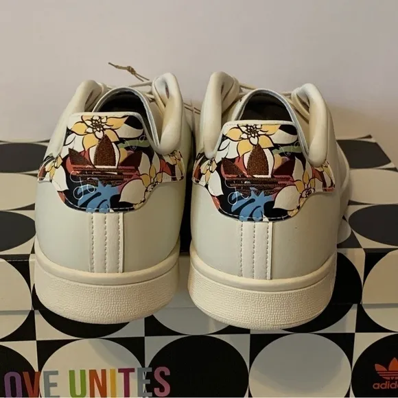 ❌FINAL PRICE❌NIB. ADIDAS Men’s Stan Smith Pride RM Shoes