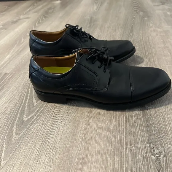 Florsheim Men’s Sz 10.5 Center Cap Toe Oxford Black Leather Dress Casual Shoes‎