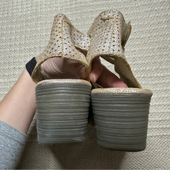 FLY LONDON tan / silver perforated leather Ayala wedge sandals 36