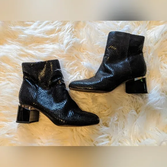 Franco Sarto Marquee Ankle Boot Black Snakeskin Bootie sz 7.5