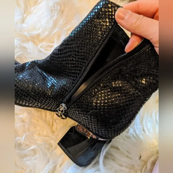 Franco Sarto Marquee Ankle Boot Black Snakeskin Bootie sz 7.5