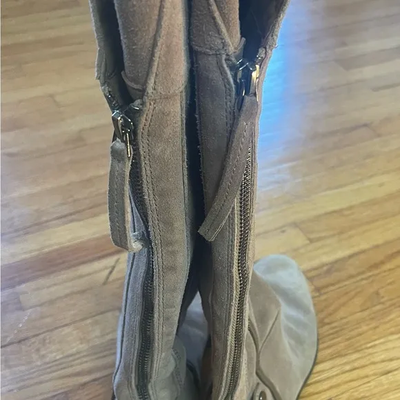 Franco Sarto Women’s Tan Suede Knee-High Boots Size 8