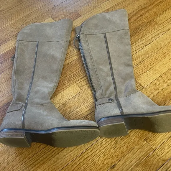 Franco Sarto Women’s Tan Suede Knee-High Boots Size 8