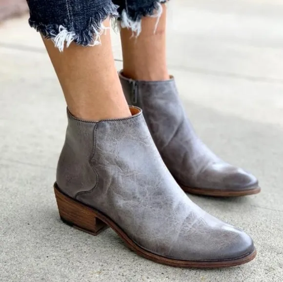 Frye &quot;Carson Piping Bootie&quot; Graphite Grey Leather Ankle Boot | Women's Size 8.5