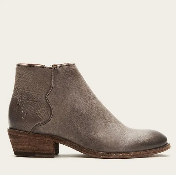 Frye &quot;Carson Piping Bootie&quot; Graphite Grey Leather Ankle Boot | Women's Size 8.5