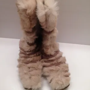 Fur boots