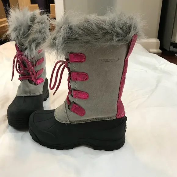 Gander Mountain suede faux fur boots - size 4