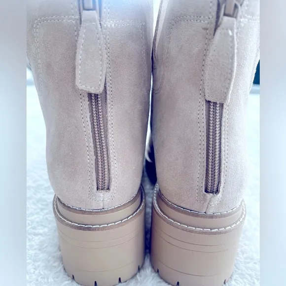 Gianni Bini 9 Griffyn Beige Suede Lug Sole Back Zipper Ankle Boots Booties NWT