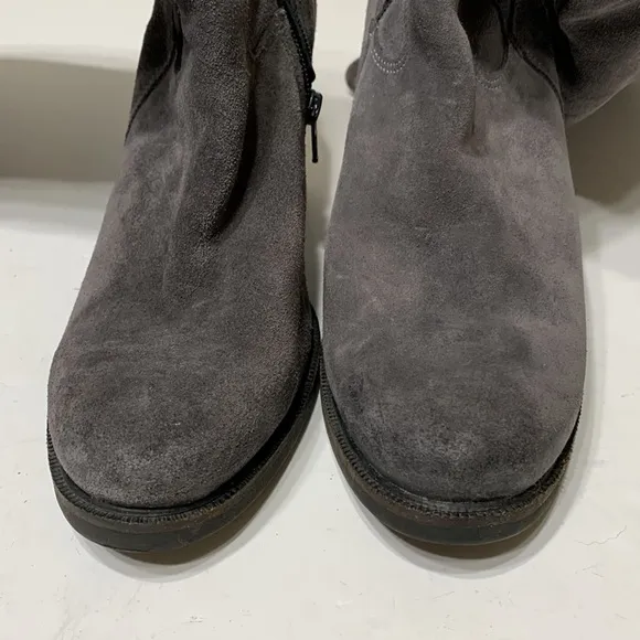 Gray suede knee highs size EU40 made Portugal Horton