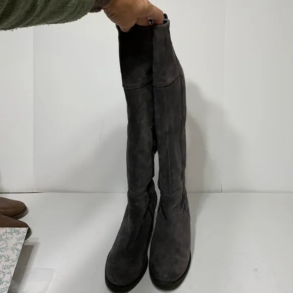 Gray suede knee highs size EU40 made Portugal Horton