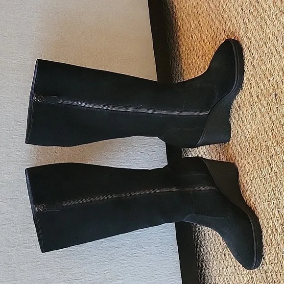 GRIGIARANCIO black suede leather knee-high wedge boots. Size 38 women's 7.5.