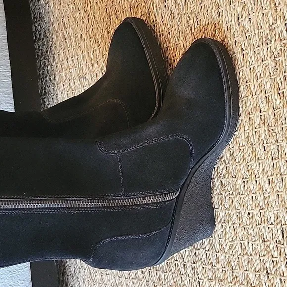 GRIGIARANCIO black suede leather knee-high wedge boots. Size 38 women's 7.5.