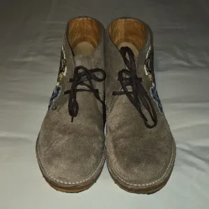 Gucci Brown Chukka Boots with Suede Finish