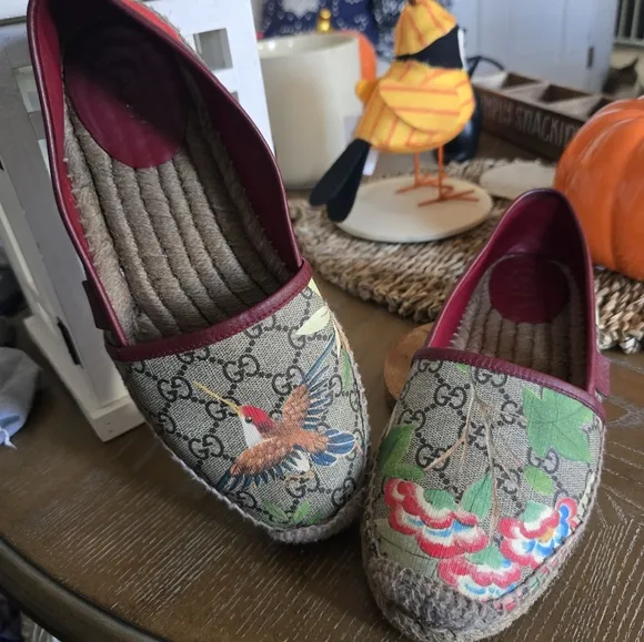 Gucci Canvas sandals
