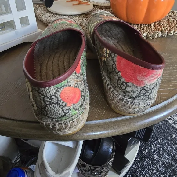 Gucci Canvas sandals