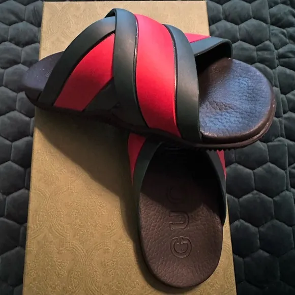 GUCCI Slide Sandals
