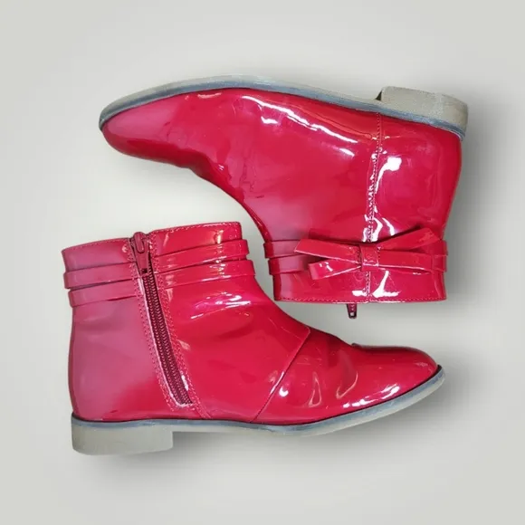 Gymboree Red Kids Boots with Bow size 2 Red Boots Side Zips Faux Patent Leather