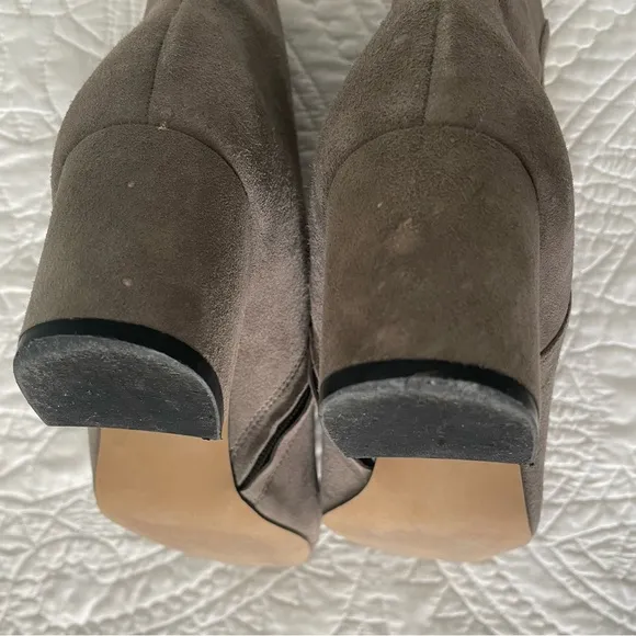 HALOGEN Nordstrom Taupe Grey CADE Suede Booties Boots Women’s Size 8.5M