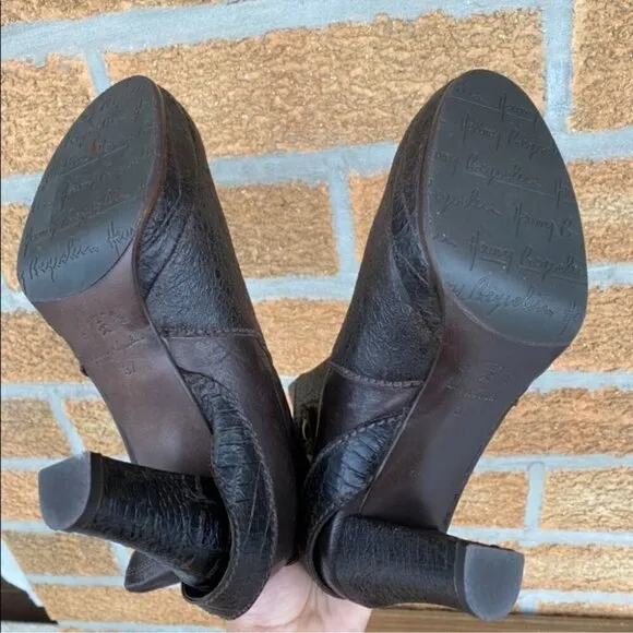 Henry Beguelin brown leather boots size 7