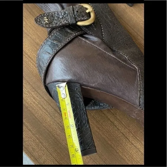 Henry Beguelin brown leather boots size 7