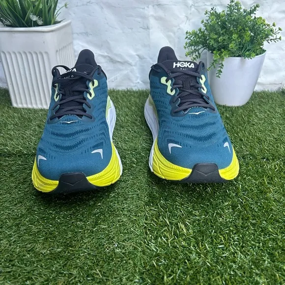 Hoka One One Arahi 6 blue graphite  men Size 10D  NEW