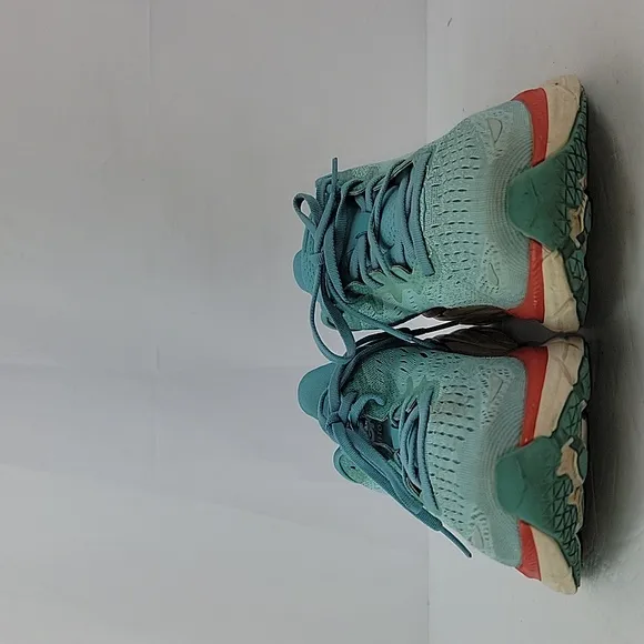 Hoka One One Clifton 8 Women's Running Shoes