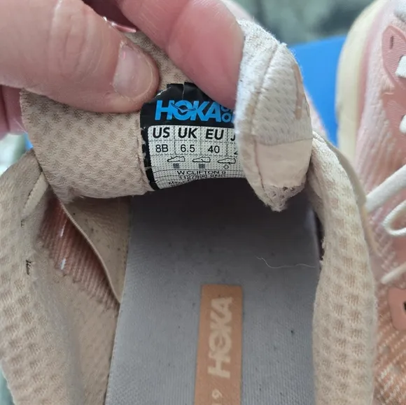 Hoka Women's Clifton 9 Size 8