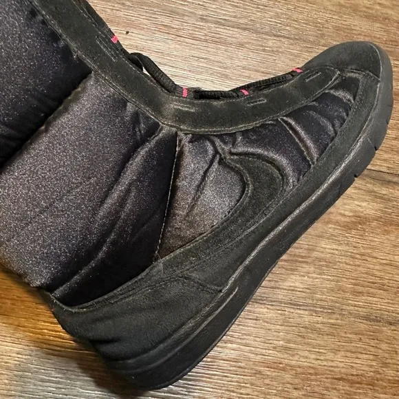 Hot find! 🔥 Rare Y2K Nike Hi Puffer Boots Tall Lace Up Boots Black Pink Women 7