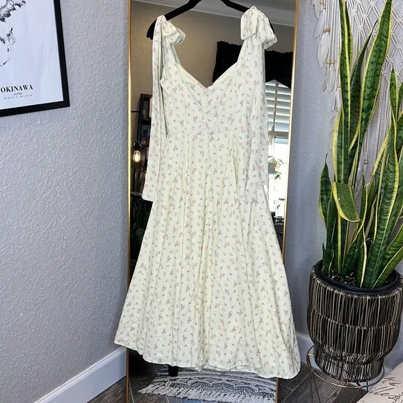 House of CB 'Alicia' Lemon Floral Print Midi Sundress NWOT