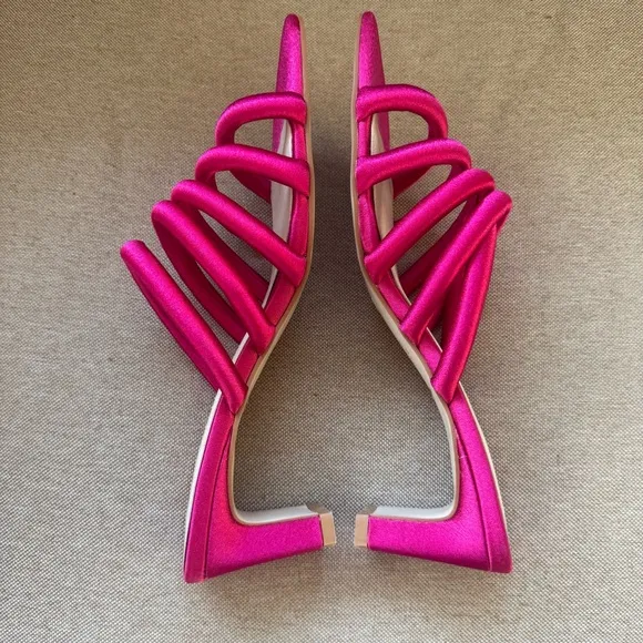 Intentionally Blank Willow Heels Satin Sandal Revolve NWOT Hot Pink Fuchsia 8