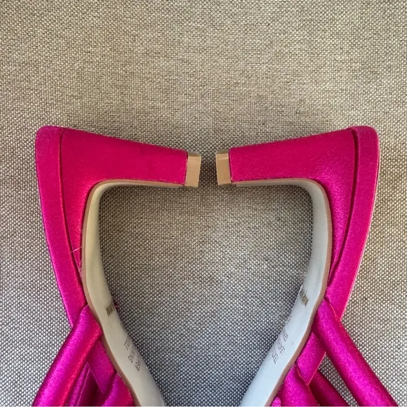 Intentionally Blank Willow Heels Satin Sandal Revolve NWOT Hot Pink Fuchsia 8