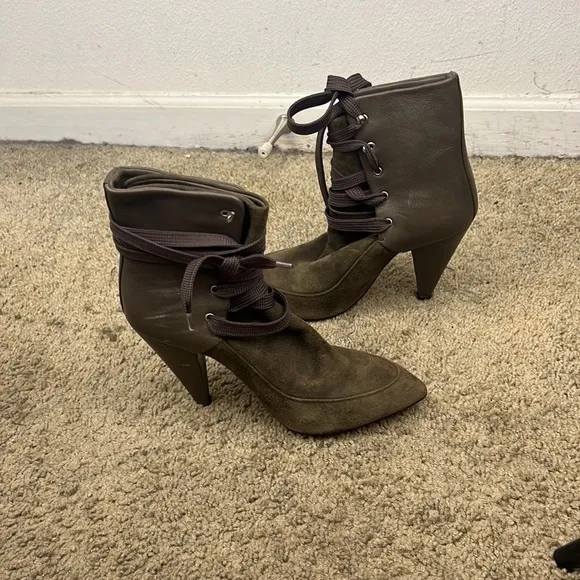 IRO KANSAS khaki suede boots