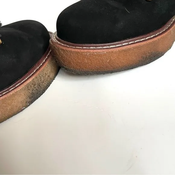 J. Crew Black Nubuck winter ankle boots wedge crepe sole red laces faux fur 9