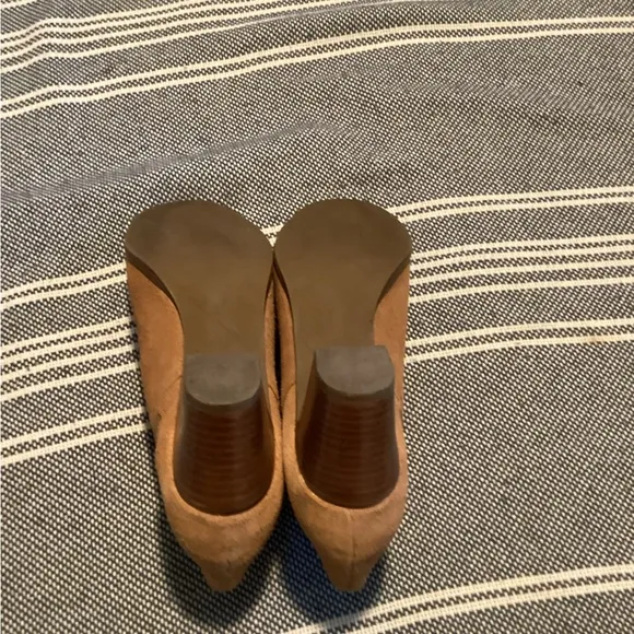 Jack Rogers Marianne scalloped suede boots
