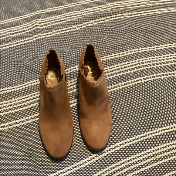 Jack Rogers Marianne scalloped suede boots