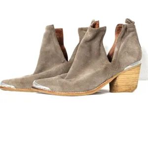 Jeffrey Campbell Cromwell Brown Distressed Suede Boots Size 8.5