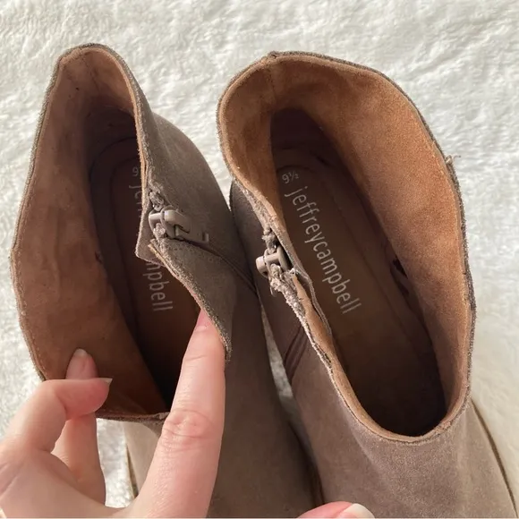 Jeffrey Campbell Kamet boots suede grayish taupe leather ankle booties size 9.5