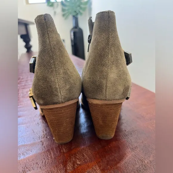 Jeffrey Campbell Texan Green Suede Buckle Western Festival Point Toe Boots 9