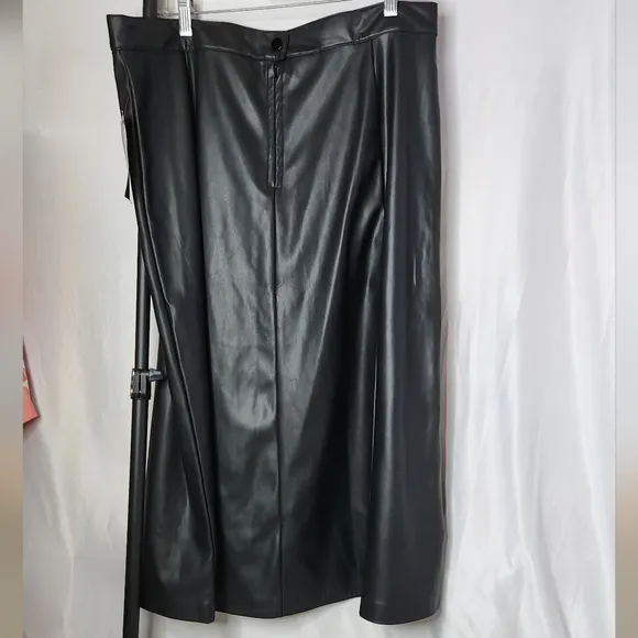 Jessica London Women's Plus Size Faux Leather Midi Skirt - Black - 16W