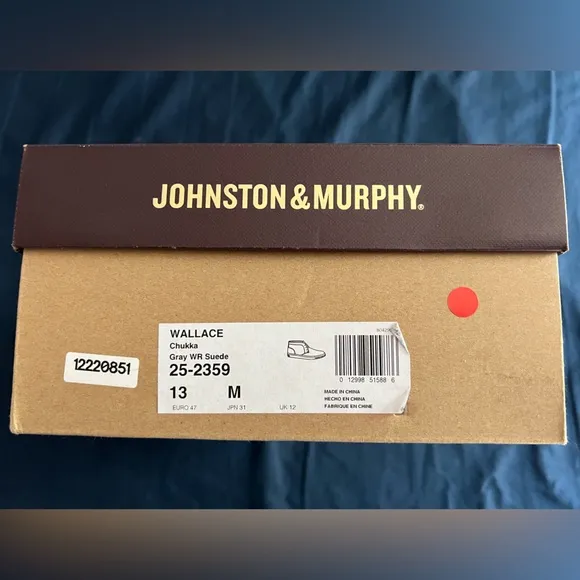 Johnston and Murphy Wallace Gray suede Chukka boots new size 13m