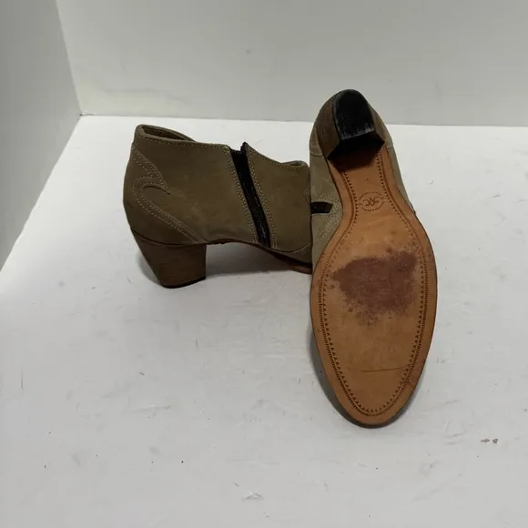 Johnston Murphy Tan Suede Burnished Toe/Heel Ankle Boots Women's Size 8