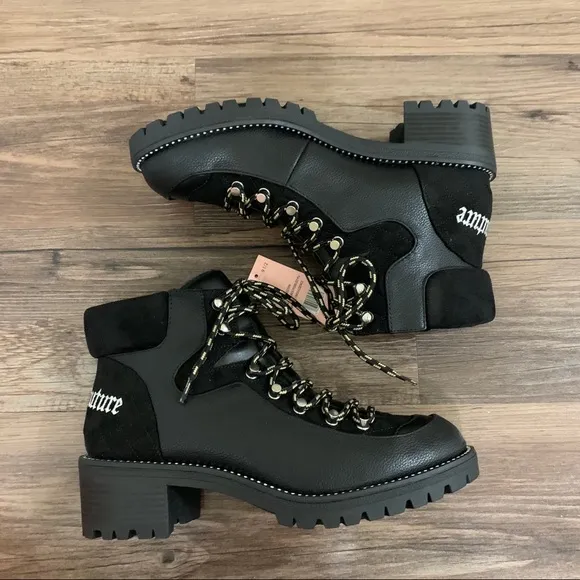 Juicy Couture Indulgence Hiker Black Boots Size 9.5
