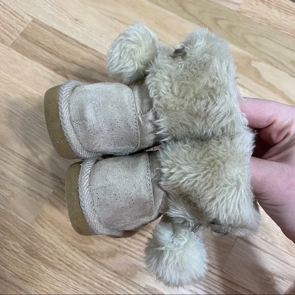 Jumping Beans Tan Faux Fur Boots Sz 5 Pom Pom