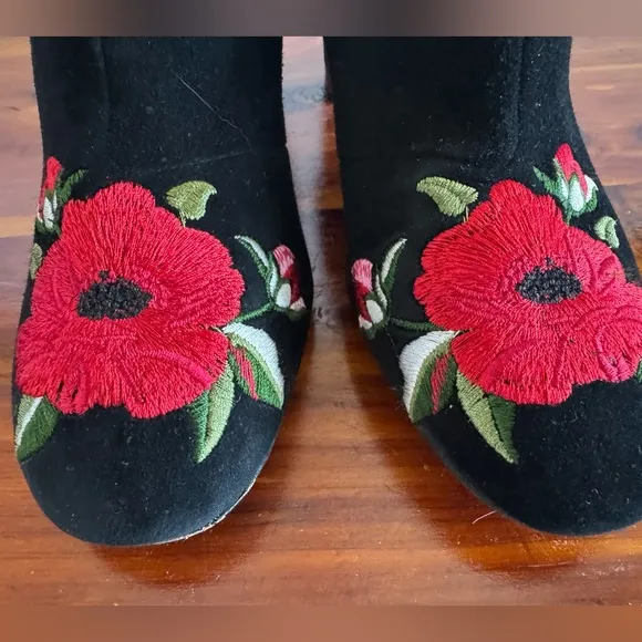 Kate Spade New York Langton Black Floral Suede Boots