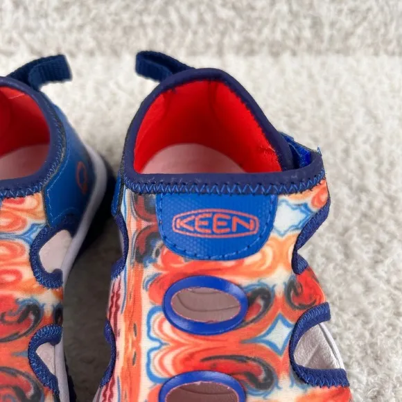 KEEN Stingray Water Sandals Kids 10 Blue Closed Toe Beach Fishing Outdoor NWOT